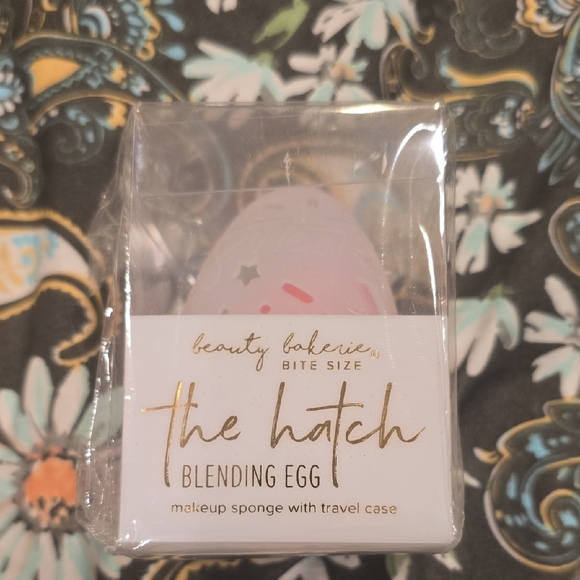 ❤️10/$40 New Beauty Bakerie Blending Egg - Pink - Picture 1 of 2
